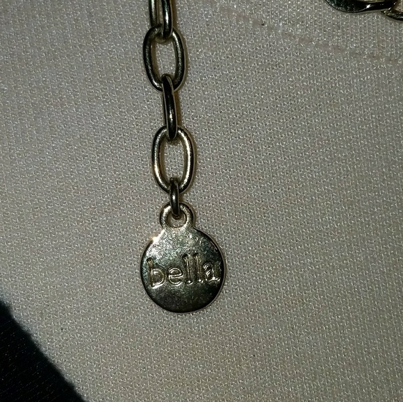 Costume jewelry chunky pearl necklace - Picture 2 of 2